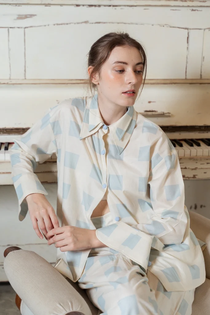POYA pastel check set, close portrait