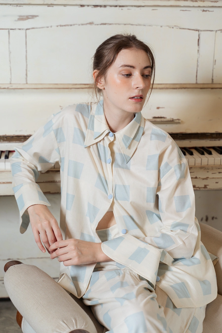 POYA pastel check set, close portrait